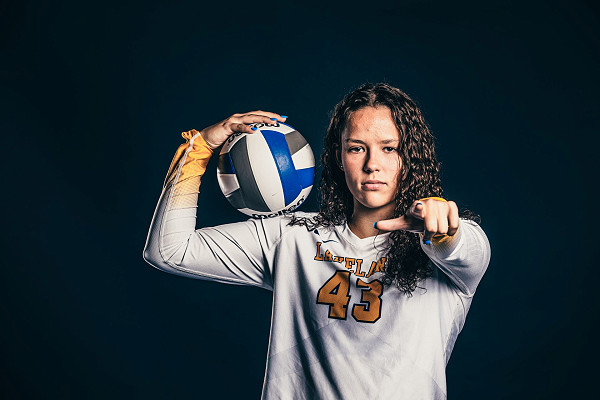Lakeland women's volleyball players