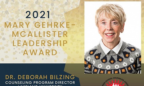 Bilzing receives state counseling group’s leadership award