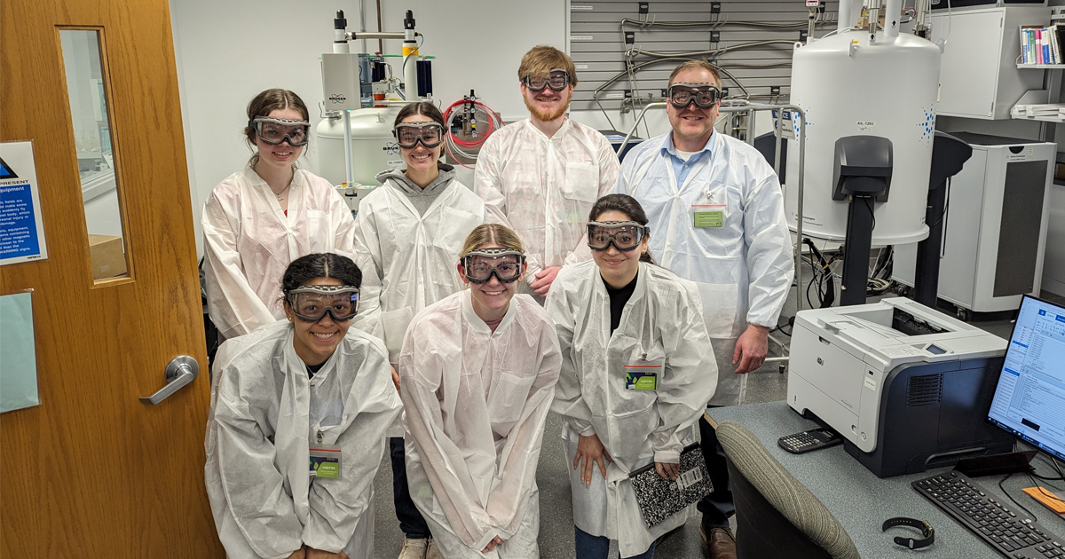 LU science students tour Millipore Sigma