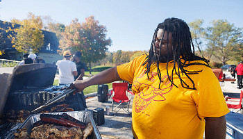 2025 homecoming photo - grilling while tailgating