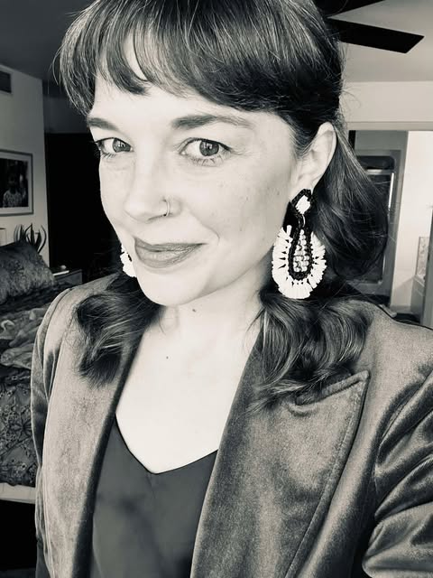 Writing professor wins fiction contest