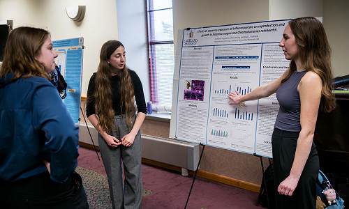 Biology students win Roozen Awards for research