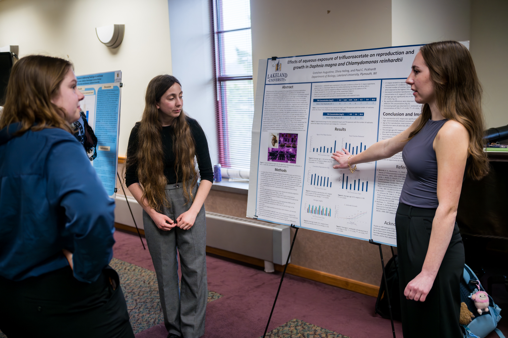 Biology students win Roozen Awards for research