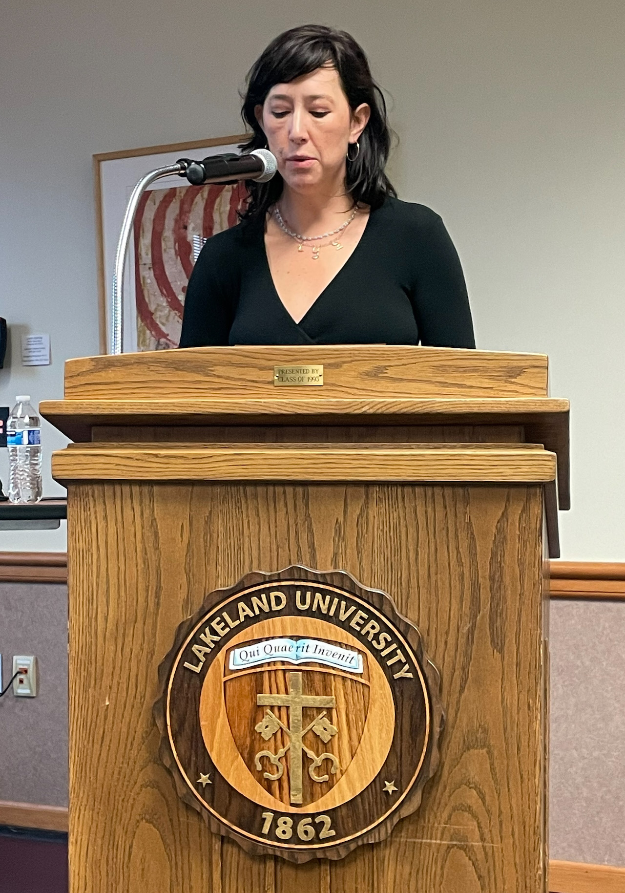 LU students learn from best-selling author